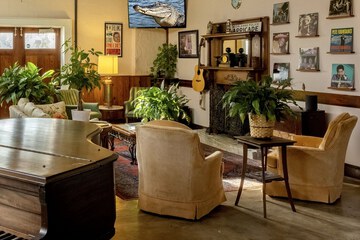 Hotel Interior 9 of 58