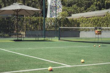 Tennis court
