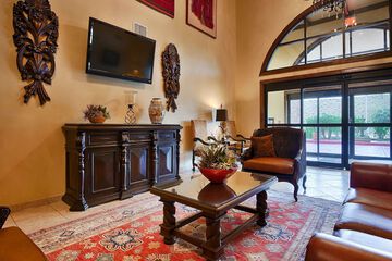 Hotel Interior 4 of 25