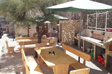 BBQ/picnic area