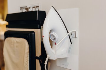 Iron/ironing board