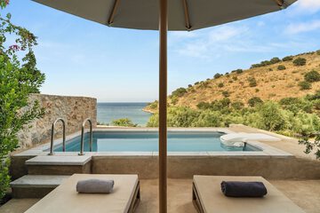 Private pool