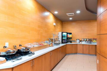 Breakfast/Coffee Service 25 of 26