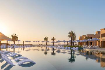 Infinity pool
