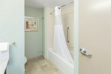 Room 46 of 74