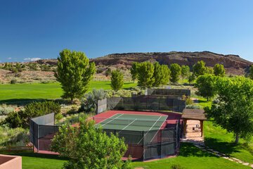 Tennis court