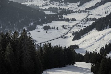 Skiing