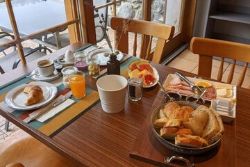 Breakfast meal