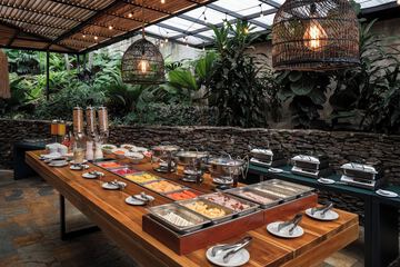 Breakfast buffet