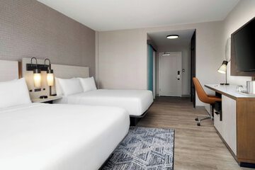 Room 15 of 37