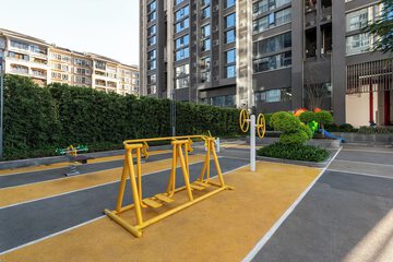 Children's play area - outdoor