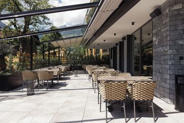 Sundeck