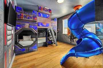 Children's theme room