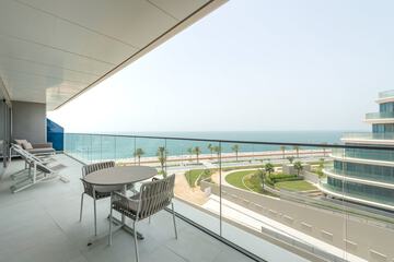 Beach/ocean view