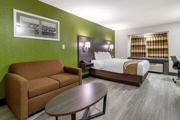 Quality Inn & Suites Longview I 20