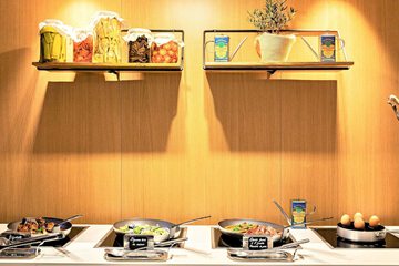Breakfast area