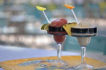 Poolside bar
