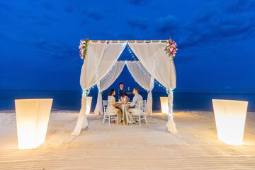 Couples dining