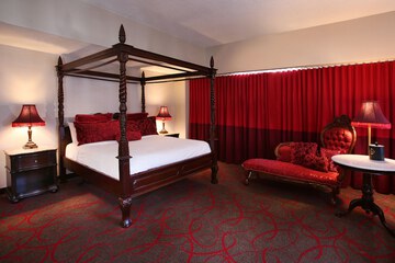 Room 27 of 56