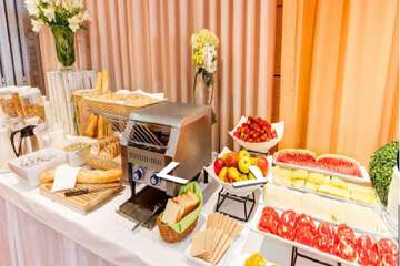 Breakfast buffet