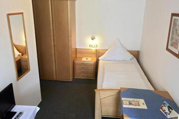 Photo 37