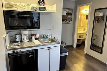 Private kitchenette