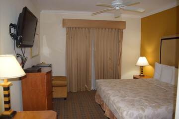 Room 16 of 39