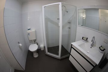 Bathroom shower