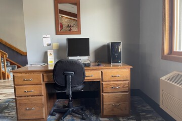 Business Center 38 of 38