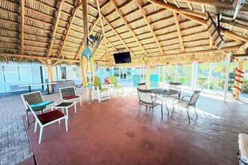 Poolside bar