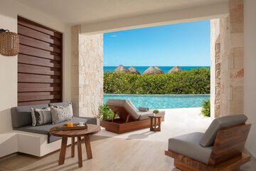 Beach/ocean view