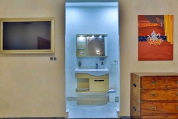 Bathroom sink