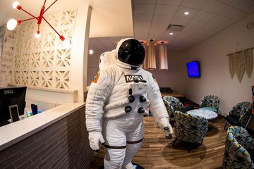 Hotel Interior 37 of 95