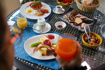 Breakfast meal