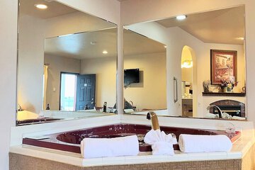 Private spa tub
