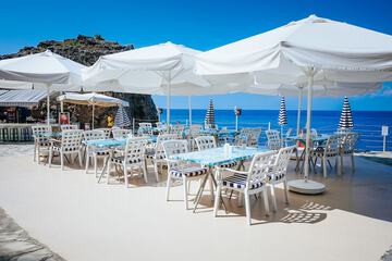 Beach bar