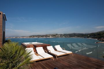 Sundeck
