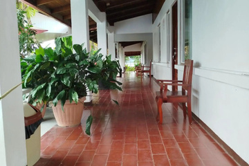 hotel_rooms