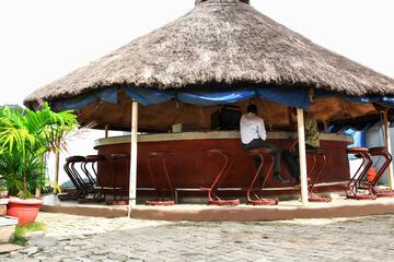 Poolside bar