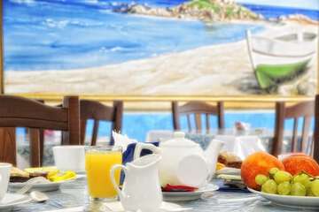 Breakfast area