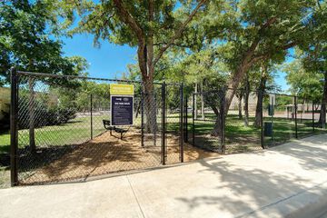 Pet-friendly amenities