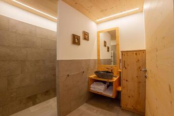 Photo 38