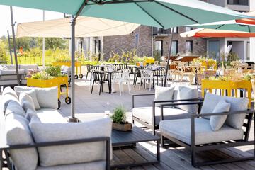 Sundeck