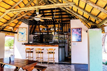 Poolside bar