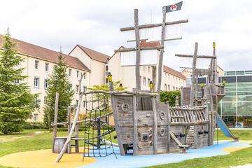 Children's play area - outdoor