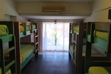 hotel_rooms