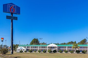 Motel 6 Walterboro SC