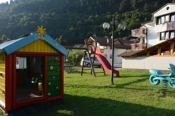 Children's play area - outdoor