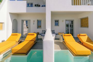 Private pool