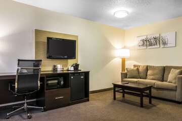 Sleep Inn & Suites Pittsburgh Airport
